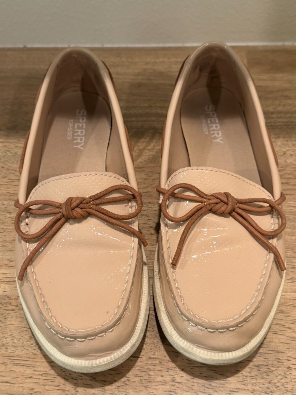 Sperry Oasis Canal Patent Leather Boat Shoes Cream White Loafers Size 8.5 - Picture 3 of 6